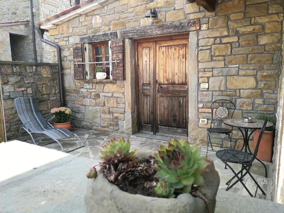 Wine House Rakar Guest House Gracisce Exterior photo
